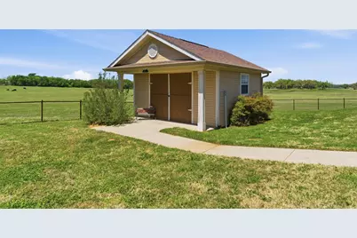 3601 Springfield Road, Springtown, TX 76082 - Photo 36