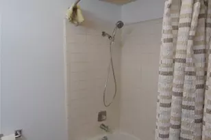 10835 Hayfield Dr, Dallas, TX 75238 - Photo 14