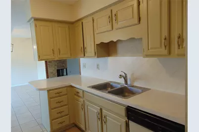 10835 Hayfield Drive, Dallas, TX 75238 - Photo 6