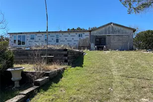 8452 Hill Top Dr, Cleburne, TX 76033 - Photo 4