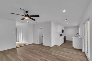 817 Northshore Dr, Garland, TX 75040 - Photo 4