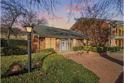 907 Roaring Springs Road, Fort Worth, TX 76114 - Photo 4