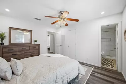 907 Roaring Springs Road, Fort Worth, TX 76114 - Photo 20