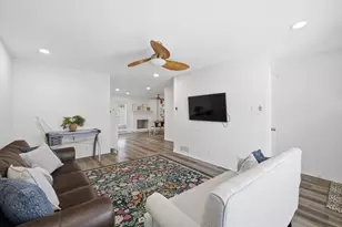 907 Roaring Springs Rd, Fort Worth, TX 76114 - Photo 6