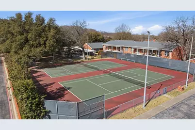 907 Roaring Springs Road, Fort Worth, TX 76114 - Photo 26