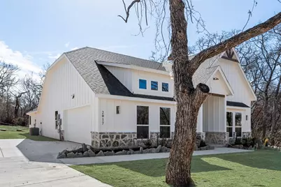 2017 Shady Creek Crossing, Azle, TX 76020 - Photo 4