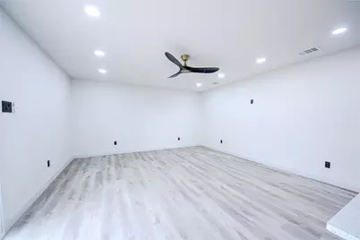 1101 Fouts Drive, Irving, TX 75061 - Photo 10