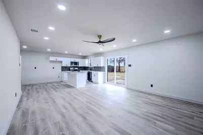 1101 Fouts Drive, Irving, TX 75061 - Photo 12