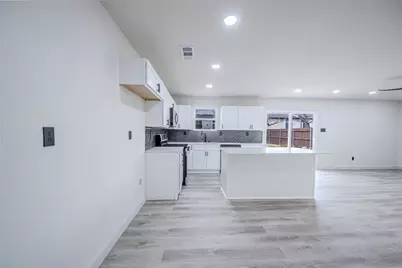 1101 Fouts Drive, Irving, TX 75061 - Photo 6