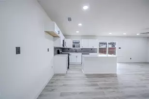 1101 Fouts Dr, Irving, TX 75061 - Photo 6