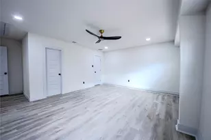 1101 Fouts Dr, Irving, TX 75061 - Photo 30