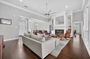 3211 Summergrove Dr, Arlington, TX 76001 - Photo 14