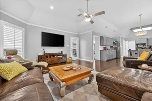 3211 Summergrove Dr, Arlington, TX 76001 - Photo 18