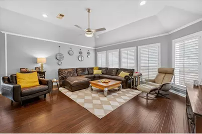 3211 Summergrove Drive, Arlington, TX 76001 - Photo 16