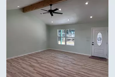 530 Lois Circle, Granbury, TX 76049 - Photo 4