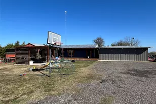 358 Co Rd 4519, Wolfe City, TX 75496 - Photo 6