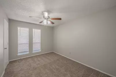 876 Dogwood Trail, Lancaster, TX 75146 - Photo 32