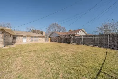 876 Dogwood Trail, Lancaster, TX 75146 - Photo 34