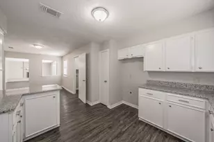 876 Dogwood Trail, Lancaster, TX 75146 - Photo 16