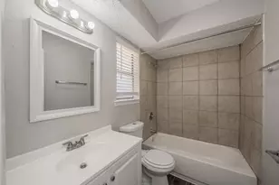 876 Dogwood Trail, Lancaster, TX 75146 - Photo 24