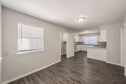 876 Dogwood Trail, Lancaster, TX 75146 - Photo 10