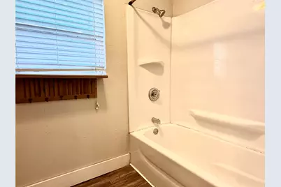 2222 Speight Avenue, Waco, TX 76706 - Photo 6