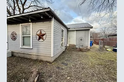 2222 Speight Avenue, Waco, TX 76706 - Photo 8