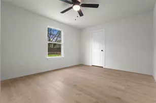 3719 Meadow St, Dallas, TX 75215 - Photo 14