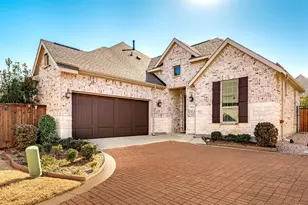 4602 Magnolia Park Dr, Arlington, TX 76005 - Photo 1