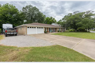 2812 McCarley Drive, Commerce, TX 75428 - Photo 4