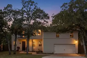 1404 Meadowlane Terrace, Fort Worth, TX 76112 - Photo 2