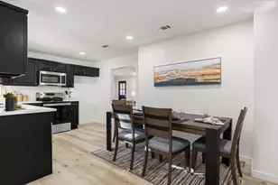 122 Brewster St, Robinson, TX 76706 - Photo 16