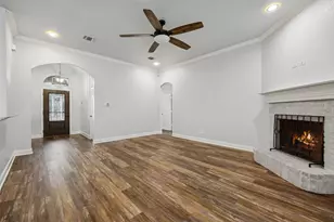 118 Deertail Dr, Azle, TX 76020 - Photo 6