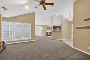 508 Valley Mills Dr, Arlington, TX 76018 - Photo 10