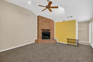 508 Valley Mills Dr, Arlington, TX 76018 - Photo 8