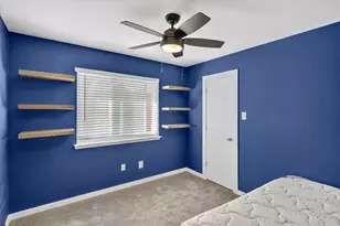 508 Valley Mills Dr, Arlington, TX 76018 - Photo 22