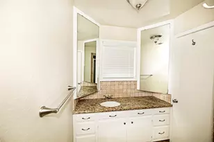 1403 Hulme St, Bowie, TX 76230 - Photo 20