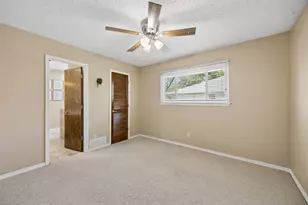 905 Bert Dr, Arlington, TX 76012 - Photo 26