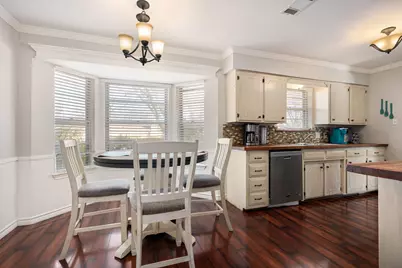 2422 Nottingham Place, Grand Prairie, TX 75050 - Photo 12