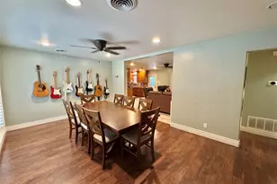 1905 Bridle Ln, Gainesville, TX 76240 - Photo 4