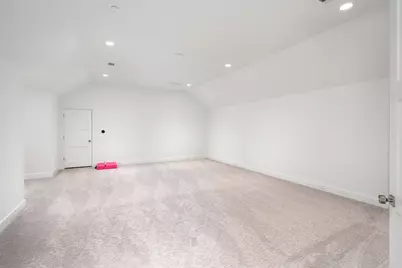 9134 Bluff Hollow Court, Dallas, TX 75220 - Photo 28