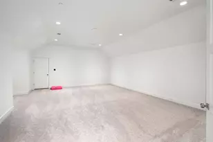 9134 Blf Holw Ct, Dallas, TX 75220 - Photo 28