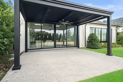 9134 Bluff Hollow Court, Dallas, TX 75220 - Photo 32