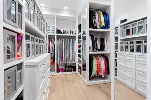 9134 Blf Holw Ct, Dallas, TX 75220 - Photo 22