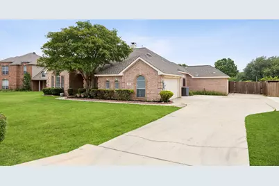 301 Cedar Circle, Shady Shores, TX 76208 - Photo 2