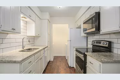 2107 Mistletoe Avenue, Fort Worth, TX 76110 - Photo 1