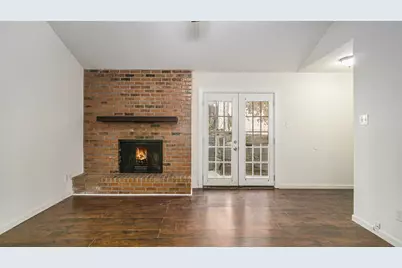 2107 Mistletoe Avenue, Fort Worth, TX 76110 - Photo 10