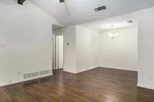 2107 Mistletoe Ave, Fort Worth, TX 76110 - Photo 8