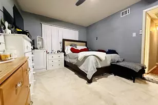 2610 Santiago Cir, Grand Prairie, TX 75052 - Photo 4