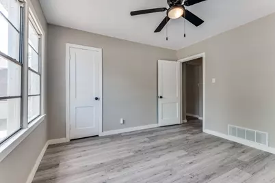 2505 Falls Drive, Dallas, TX 75211 - Photo 6